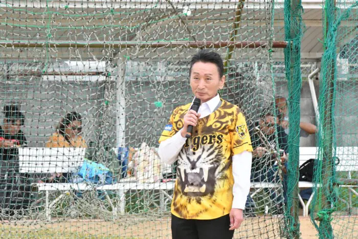 天理大学ソフトボール部がハワイ大学ヒロ校ソフトボールチーム