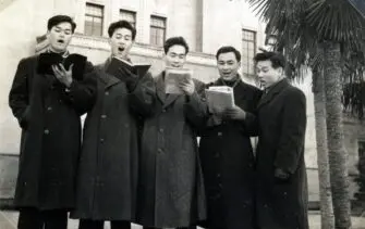 天理市史 (1976年) 昭和51（1976）年刊行の『改訂天理市史』は上下2巻・史料編1～5